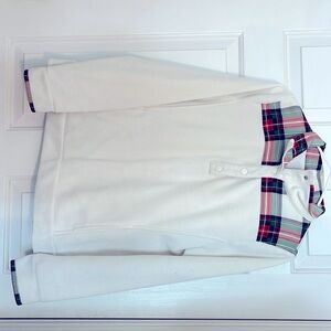 Crown and Ivy, Medium Sweater, with pockets